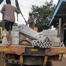 28 Material gerbang tol datang dari hotdeep galvanis (3)